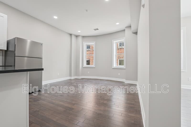Baltimore Condo: 707 Druid Park Lake Dr