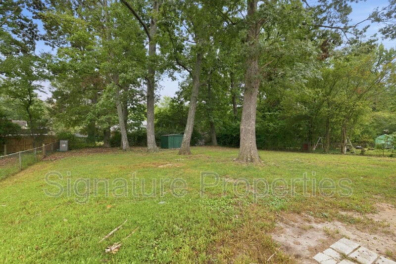 North Chesterfield House: 1413 Robindale Rd