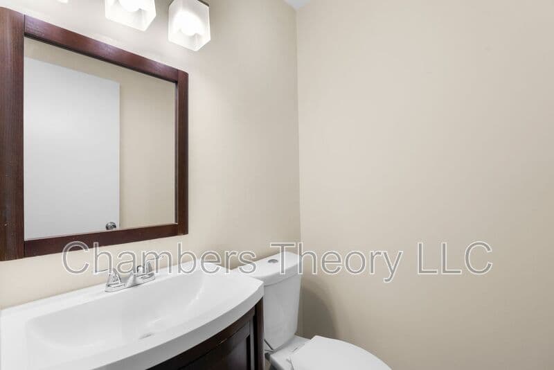 Washington Condo: 533 Florida Avenue NW