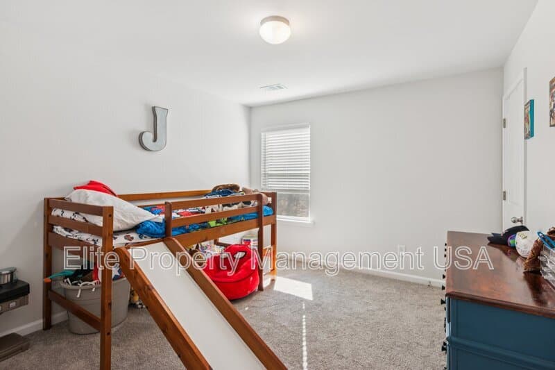 Commerce House: 566 Skye Drive, Commerce, GA