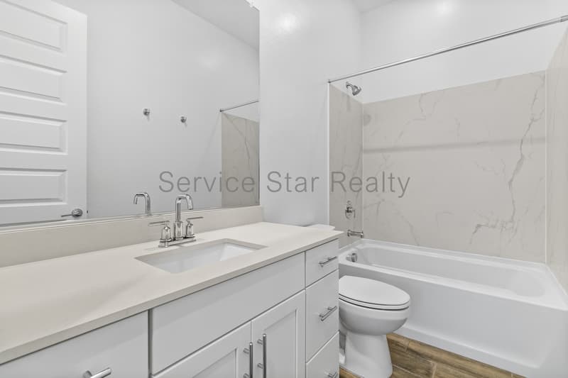 San Tan Valley House: 3237 E Craftsman Ln