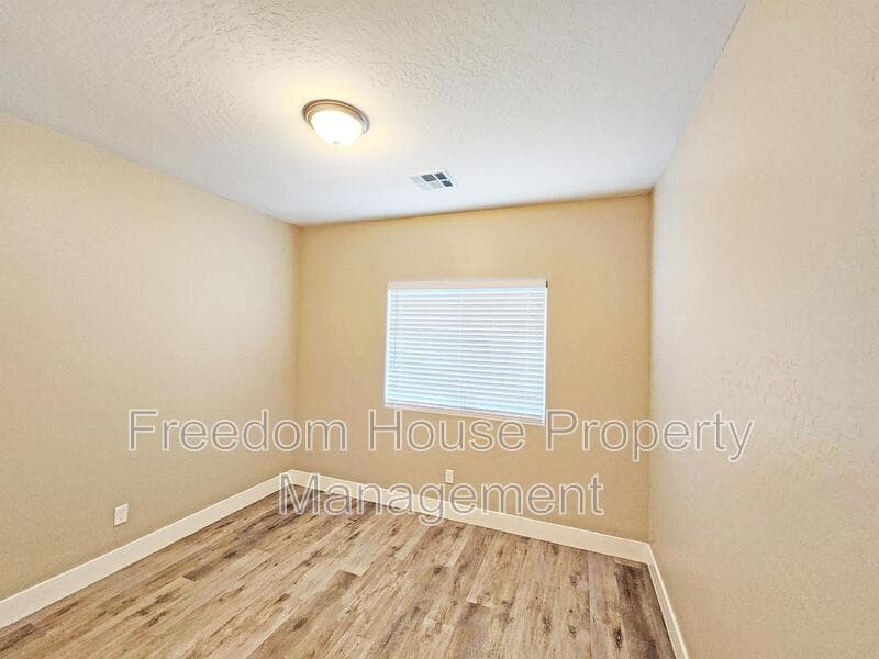 Pahrump Condo: 2021 Galaxy Street - 2