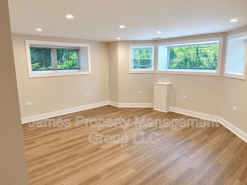 Chicago Condo: 6325 N Richmond Street - GS