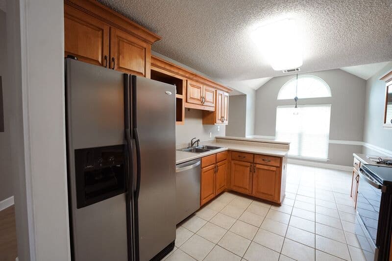 Richmond Hill House: 909 Young Way