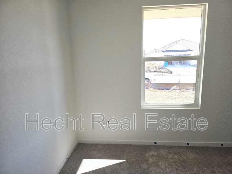 Seguin House: 9144 Luciano Place