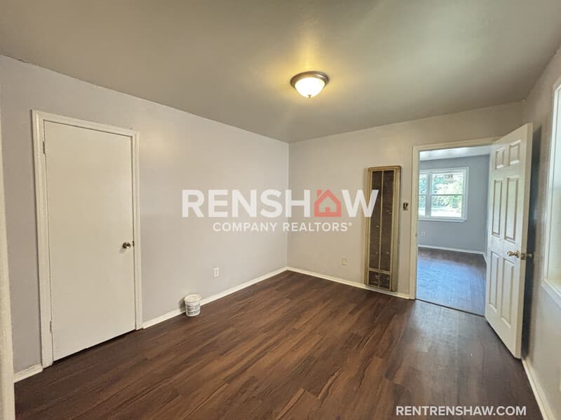 Memphis House: 1466 Oakwood St
