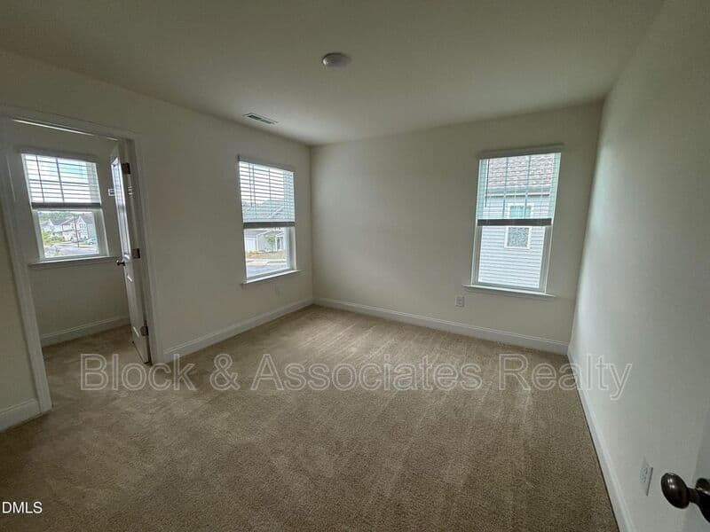 Raleigh House: 5128 Ranger Grove Way