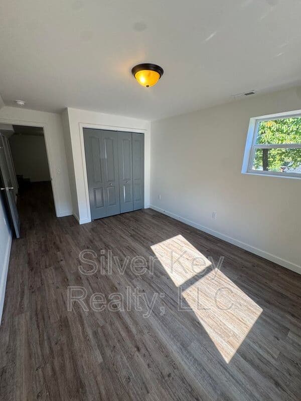 Athens House: 1603 Hutsell Drive