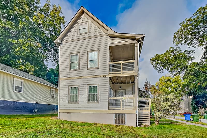 Atlanta House: 54 Hatcher Ave SW