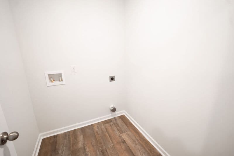 Savannah House: 112 Red Admiral Ln