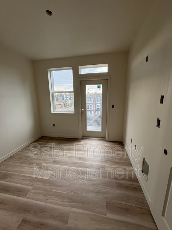 Portland Apartment: 1520 N Bryant St