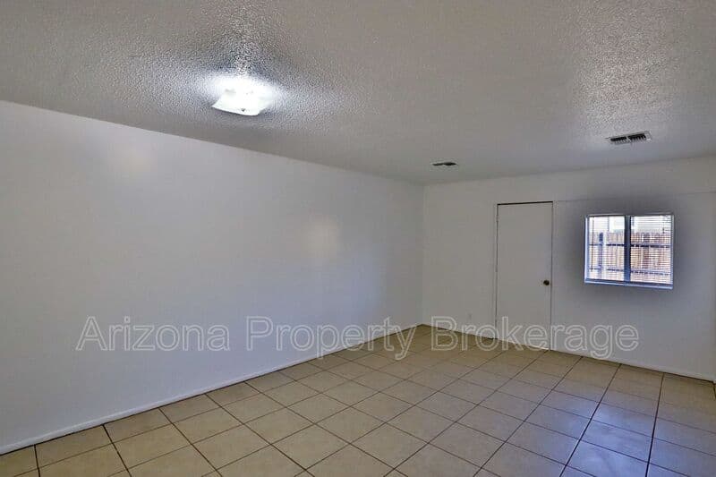 Phoenix Condo: 1702 W. Vogel Ave.