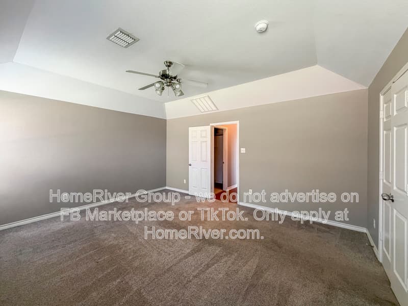 Anna House: 313 Charleston Dr