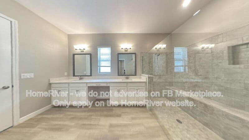 Wimauma House: 5326 Kelper Hook Ct