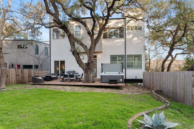 Austin Condo: 2612 Carnarvon Ln