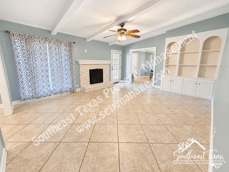 Beaumont House: 6030 Zenith Lane