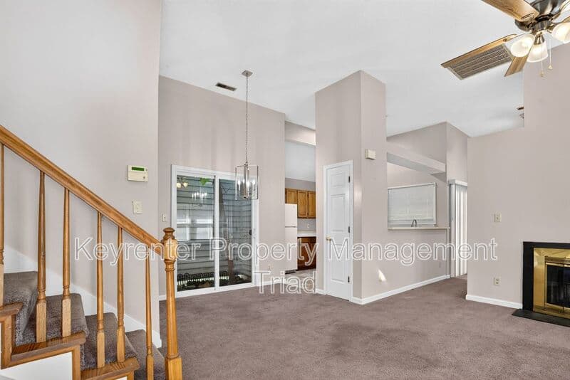 Greensboro House: 3607 McCuiston RD