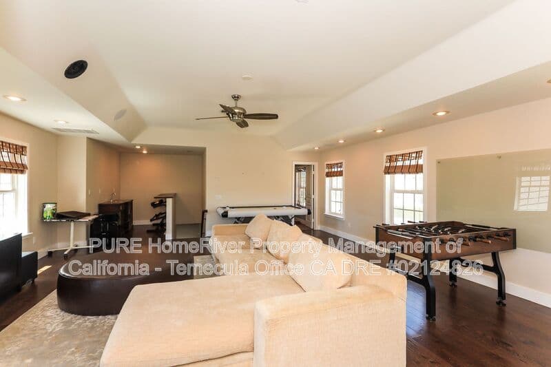 Murrieta House: 36475 Avenida La Cresta