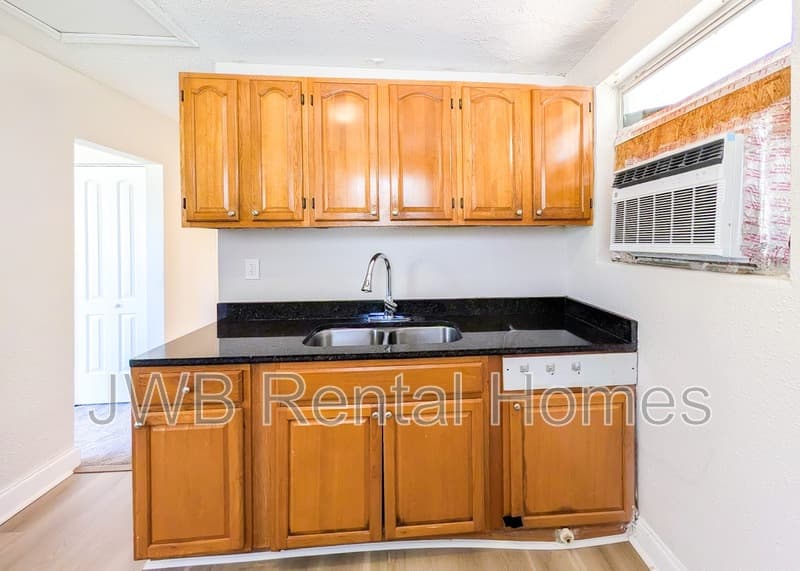 Jacksonville Condo: 1530 21st St W #3