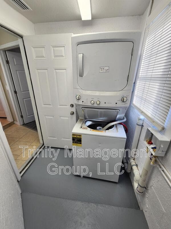 Holiday House: 3547 Cheswick Drive - Room 2