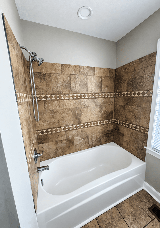 Fayetteville House: 610 Woodburn Drive