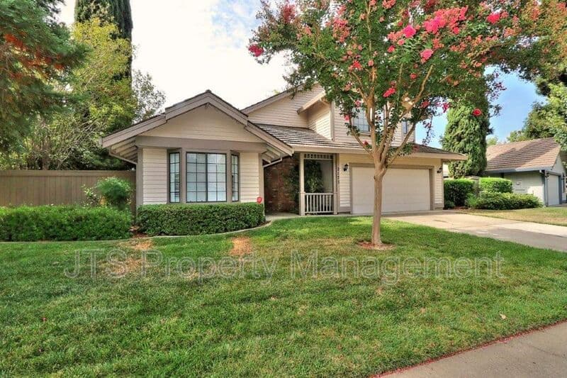 Gold River House: 2173 Roaring Camp Drive