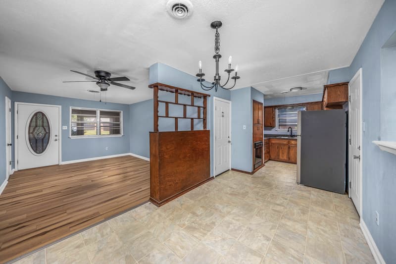 Lawton House: 4802 Southeast Avalon Avenue