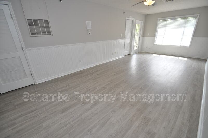 Raleigh House: 1500 Graduate Ln