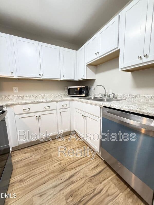 Raleigh Condo: 4120 Sedgewood Drive
