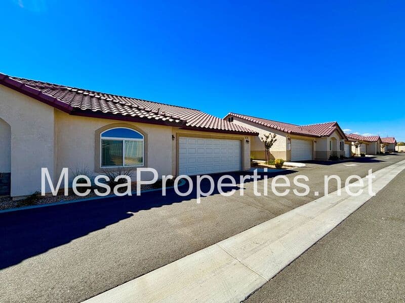 Hesperia House: 9550 Tamarisk Ave.