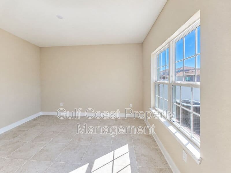 Bradenton House: 4612 Spire Run