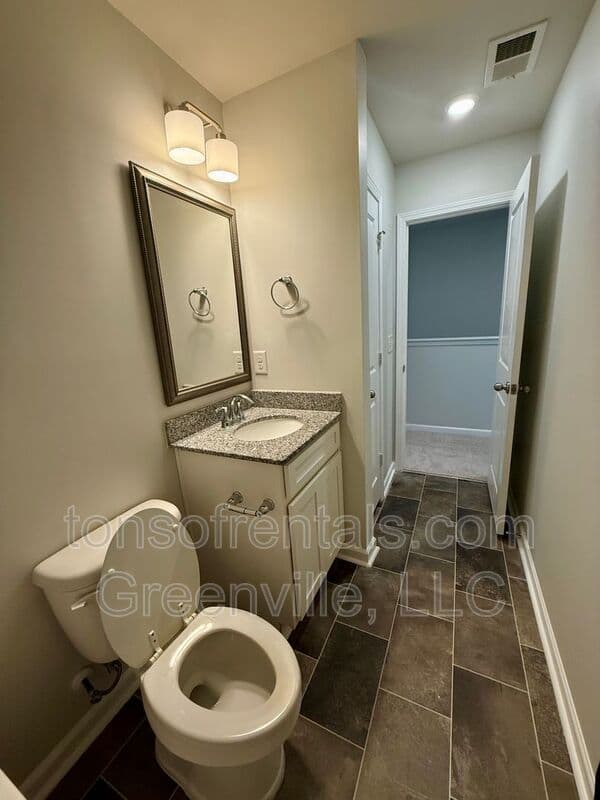 Pendleton Townhome: 107 Pendleton Place Way