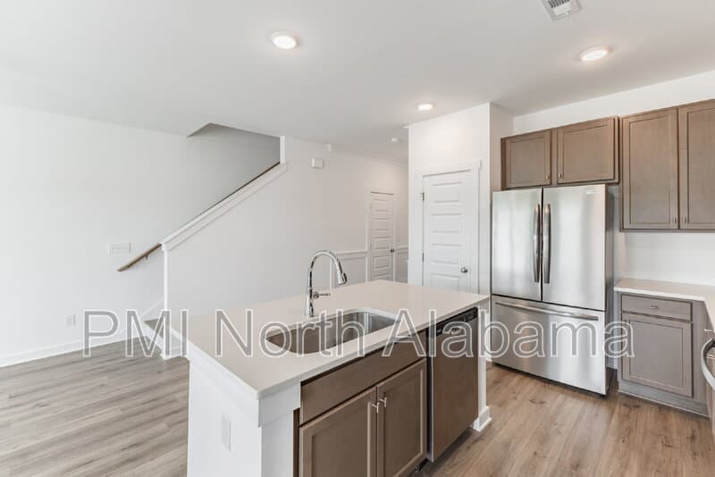 Huntsville Townhome: 7580 Discovery Point Drive Northwest