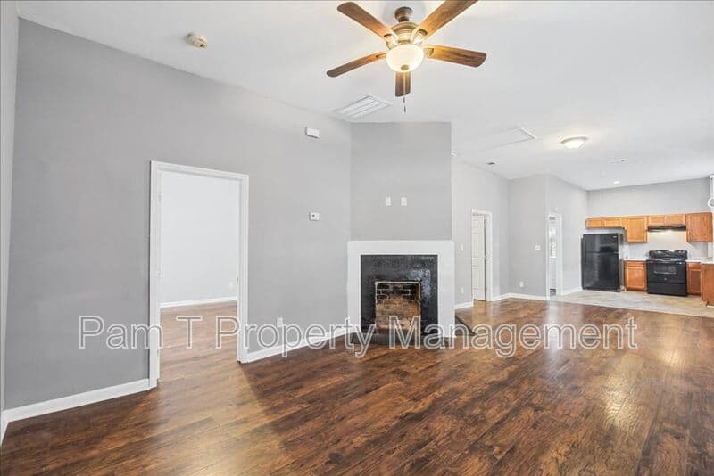 Savannah Condo: 619 Kline St