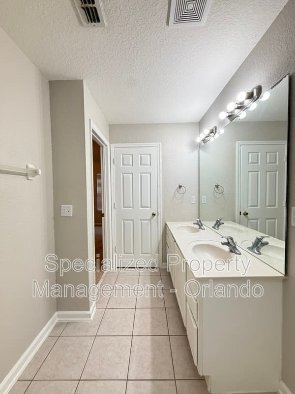 Sanford Townhome: 5162 Hawkstone Dr