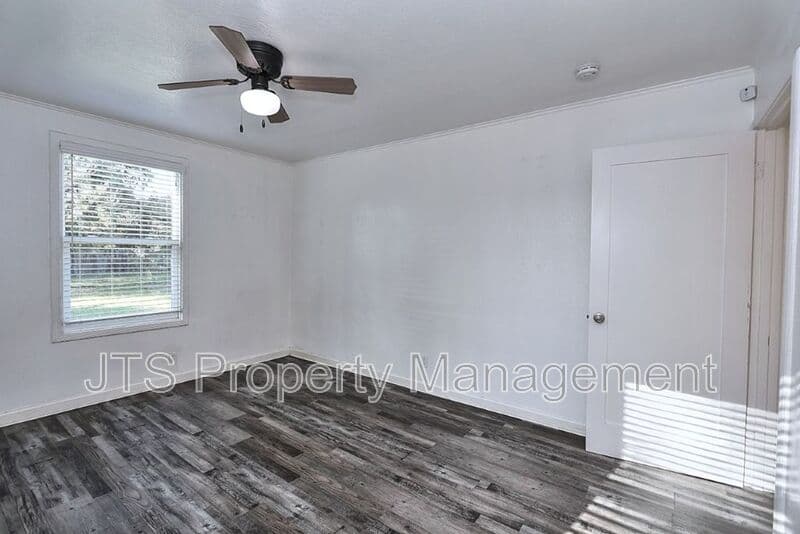 Sacramento House: 2733 Marilona Drive