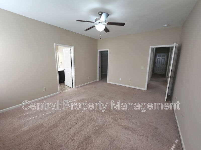 Taylors House: 1 Redwolf Lane