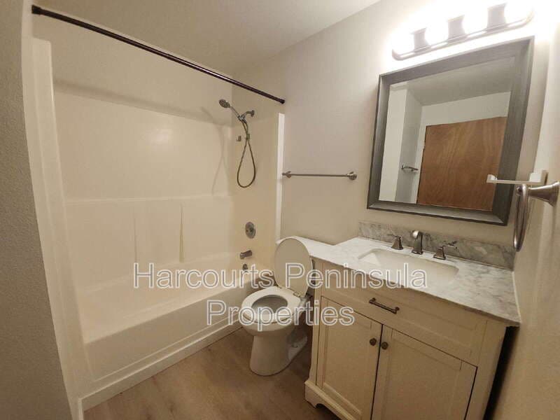 Bremerton Condo: 1115 Wheaton Way
