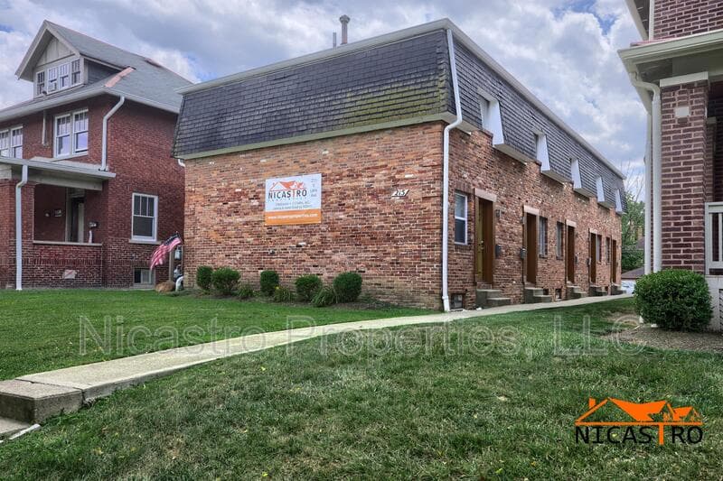 Columbus Condo: 215 East Lane Avenue - E