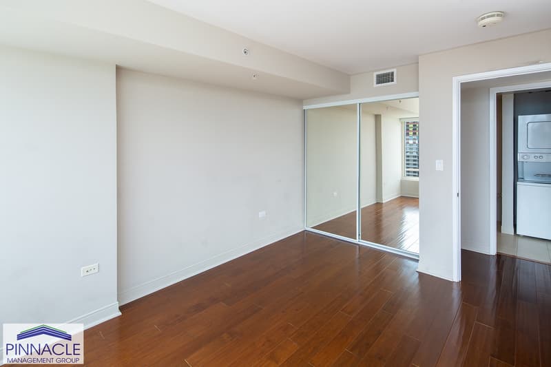Honolulu Condo: 1009 Kapiolani Blvd #3504