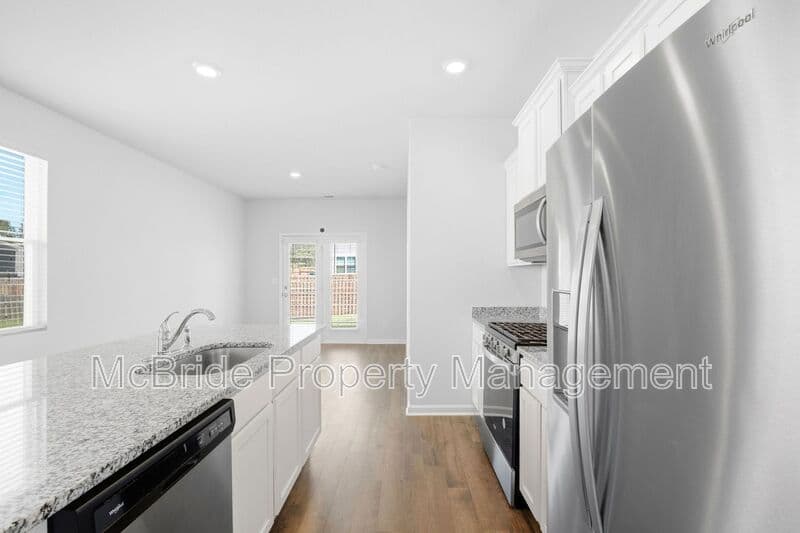 Aiken House: 6036 Beadlow Street