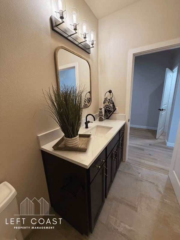 Newport Condo: 811-829 SW 13th Street - 812