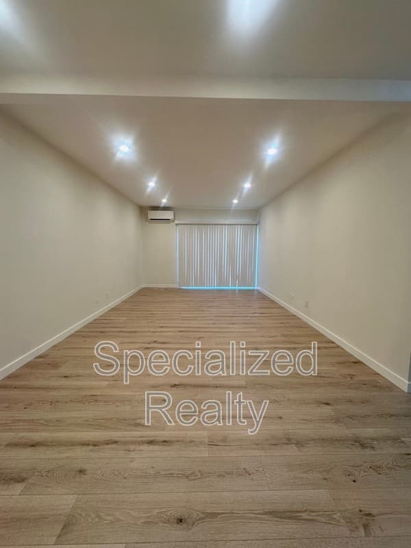 Glendale Condo: 409 Burchett Street
