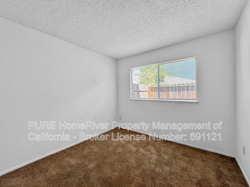 Sacramento House: 4250 Red Deer Way