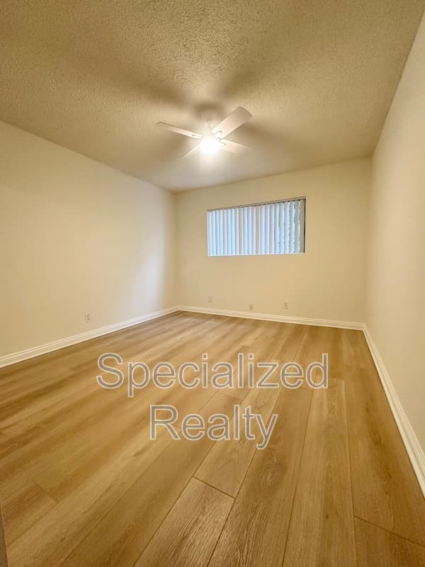 Glendale Condo: 504 Hill Drive