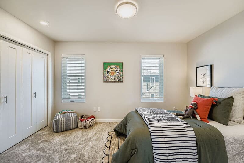 Seattle Condo: 1819 SW 96th Lane