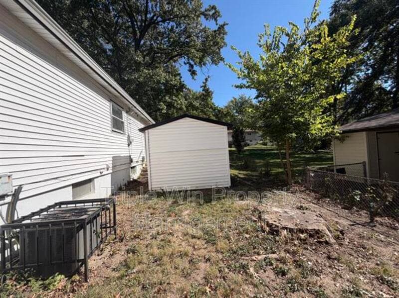 Hazlewood House: 8314 Richwood Ln.