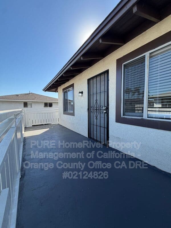 Huntington Beach Condo: 16692 Goldenwest St