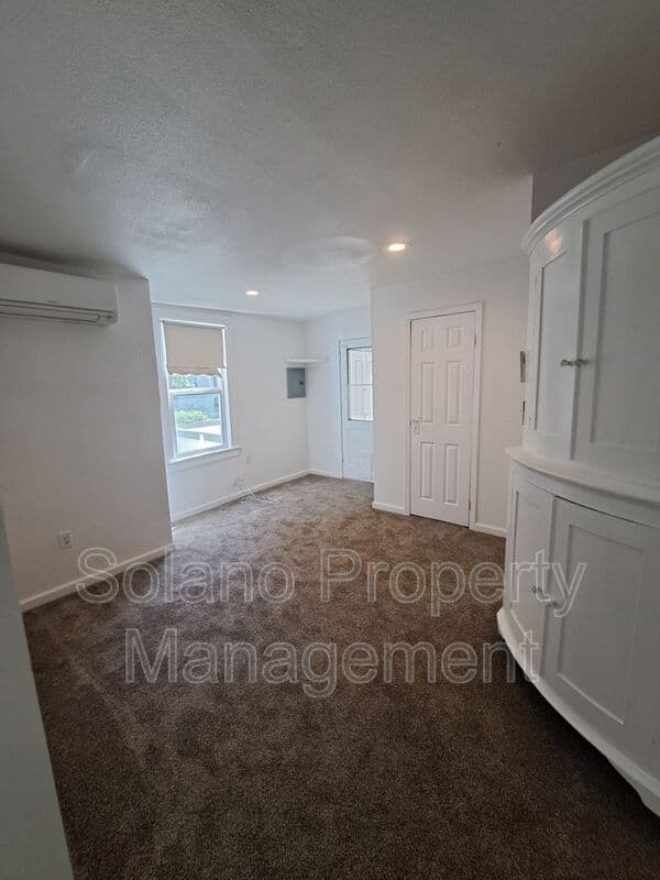 Vacaville Condo: 100 Luzena Ave
