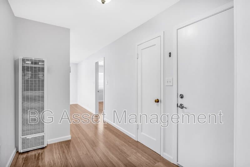 Berkeley Condo: 1919 Curtis Street